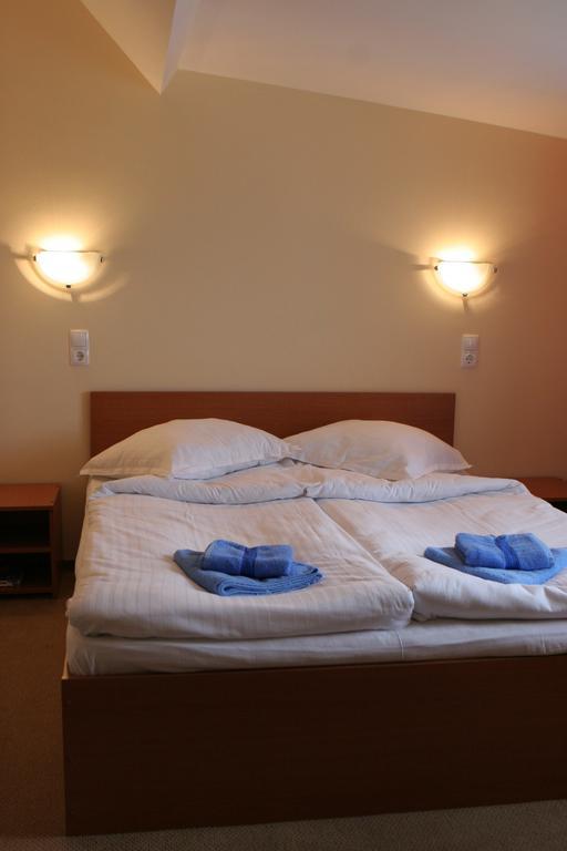 Hotel Pamira Nagyszeben Szoba fotó