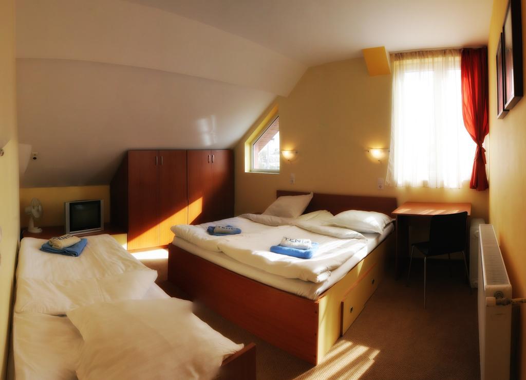 Hotel Pamira Nagyszeben Szoba fotó