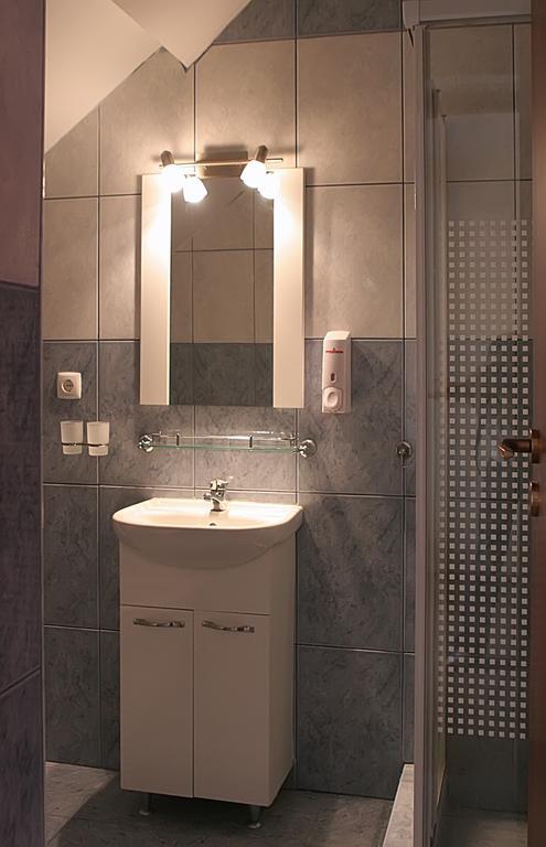 Hotel Pamira Nagyszeben Szoba fotó