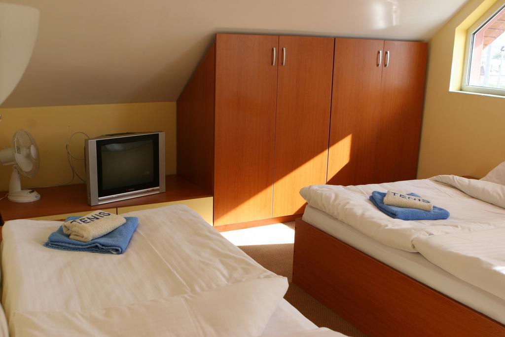 Hotel Pamira Nagyszeben Szoba fotó